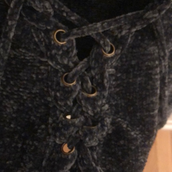 Forest Green velvet sweater - Picture 3 of 4